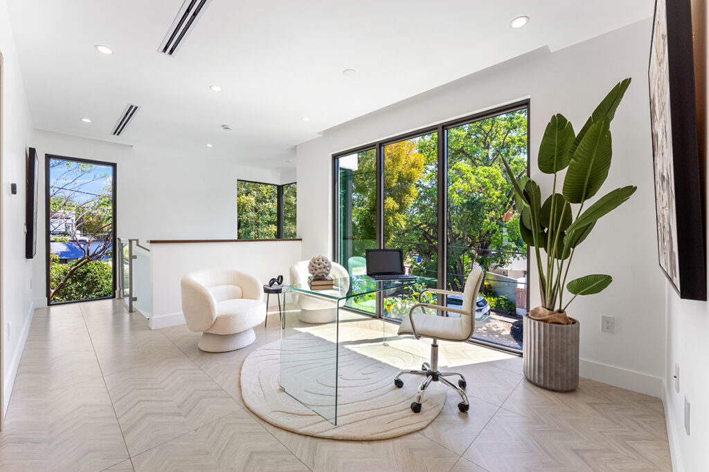 McDonald Street | Coconut Grove, FL.
Dwelling Units: 2
3,209 total area per unit