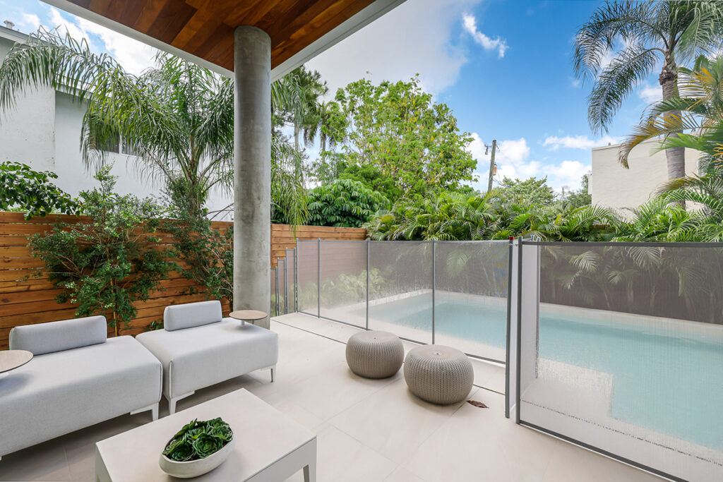 Coconut Avenue | Coconut Grove, FL.
Dwelling Units: 2
5,747 total area per unit
