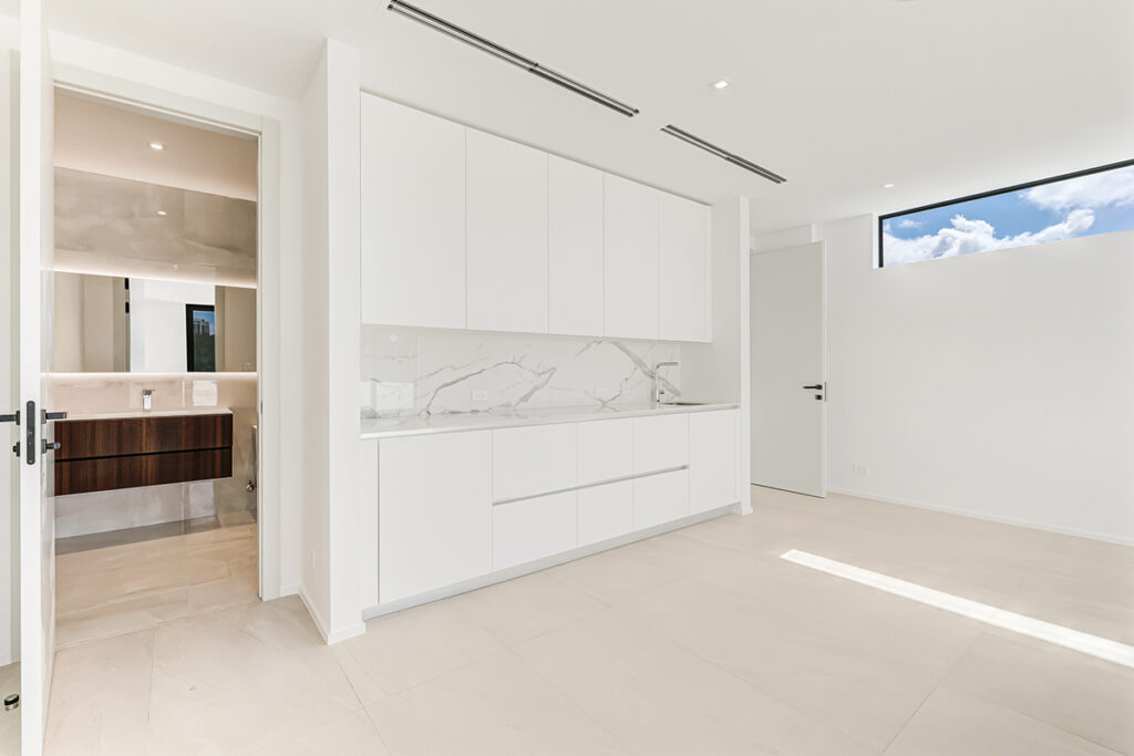 Coconut Avenue | Coconut Grove, FL.
Dwelling Units: 2
5,747 total area per unit