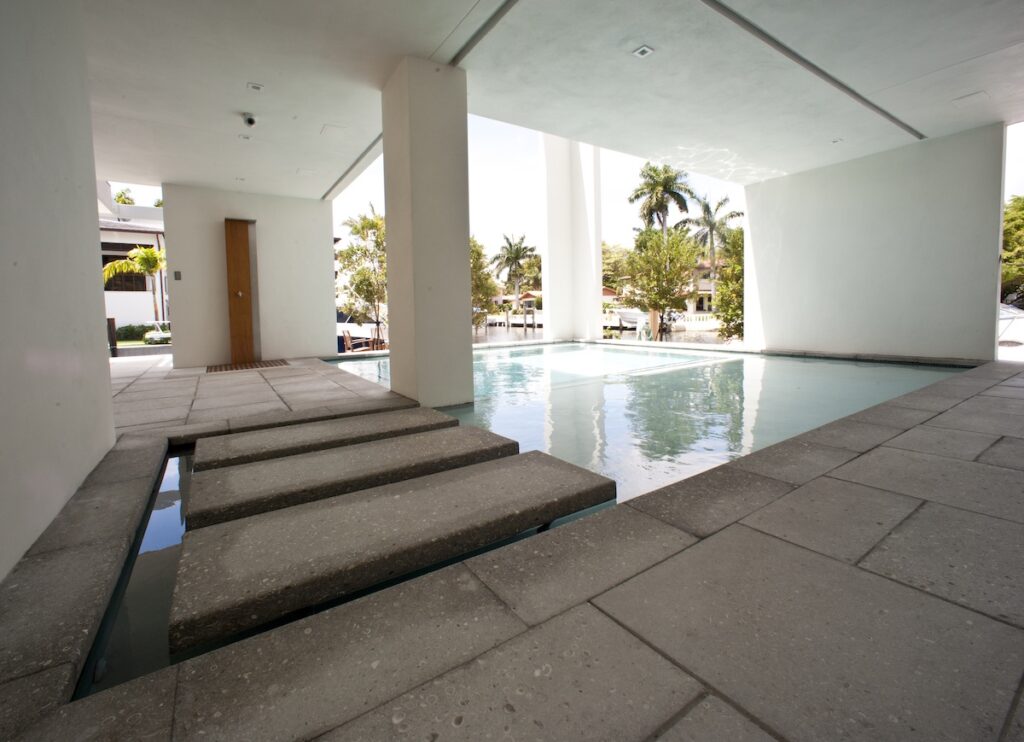 West Fairview Street | Coconut Grove, FL.
3 stories
4,300 total area